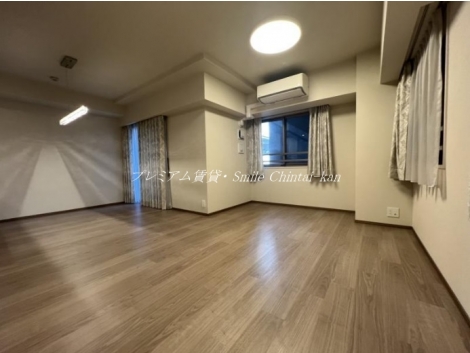 パラドール烏丸御所南グランデ