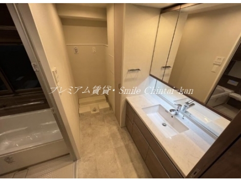 パラドール烏丸御所南グランデ