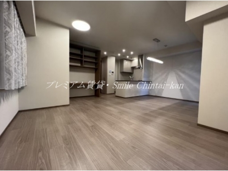 パラドール烏丸御所南グランデ